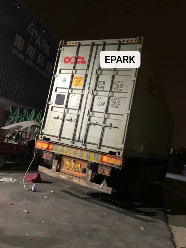 latest company news about Today,Two busy container are load to different countries  0