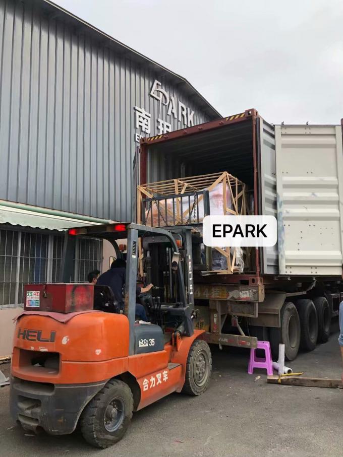 latest company news about Busy Day,Two Containers Get Ready To Go  0
